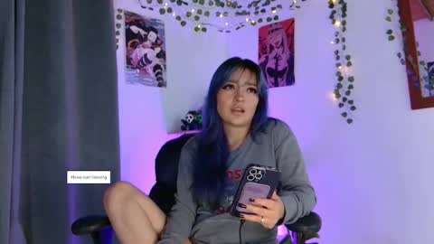 Snapshot of vayolett_dakotta chatting on 03/29/26, 04:12 Vayolett online show from 03/29/26, 04:12