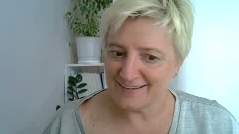 Snapshot of vea_motty chatting on 07/05/26, 09:16 vea_motty online show from 07/05/26, 09:16