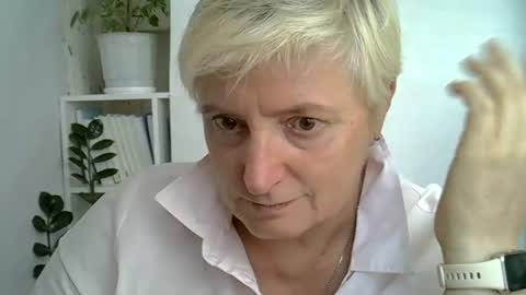 Snapshot of vea_motty chatting on 07/10/26, 01:14 vea_motty online show from 07/10/26, 01:14