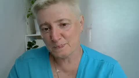 Snapshot of vea_motty chatting on 07/25/26, 12:58 vea_motty online show from 07/25/26, 12:58