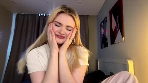 Monika online show from 03/15/26, 01:06