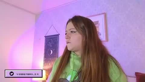 Vee Simons online show from 06/16/26, 07:49