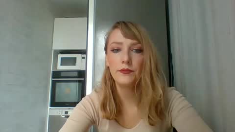 Snapshot of veessa chatting on 03/25/26, 10:54 Veessa online show from 03/25/26, 10:54