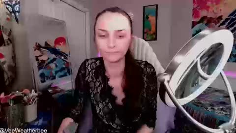 Snapshot of veeweatherbee chatting on 03/11/26, 09:32 Violet Weatherbee online show from 03/11/26, 09:32