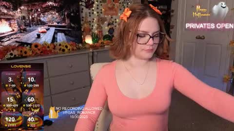 vegas_romance online show from 10/31/25, 12:33