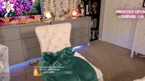 vegas_romance online show from 06/28/26, 02:28