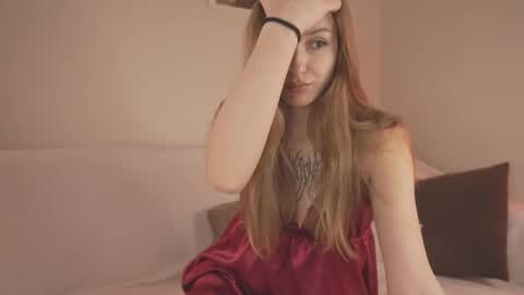 Snapshot of vegas_v chatting on 01/12/26, 12:43 Maria online show from 01/12/26, 12:43