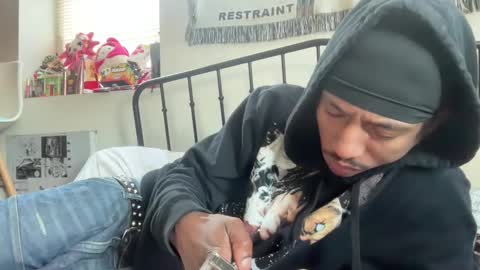 vegasaibot2 online show from 10/27/25, 07:40