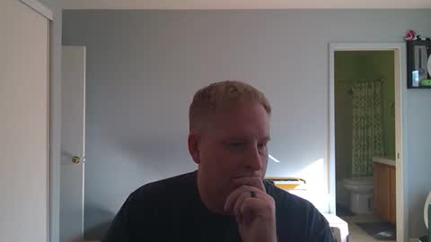 Snapshot of vegasbiman chatting on 12/02/24, 08:44 vegasbiman online show from 12/02/24, 08:44