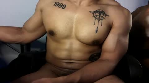 Snapshot of vegasluv702 chatting on 06/29/26, 01:23 Vegas Love online show from 06/29/26, 01:23