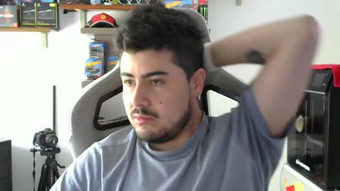 Snapshot of veils24 chatting on 12/02/24, 03:47 Charles online show from 12/02/24, 03:47