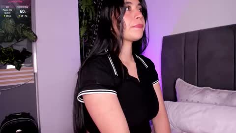 Snapshot of velakimm chatting on 02/23/26, 02:47 Isabella online show from 02/23/26, 02:47