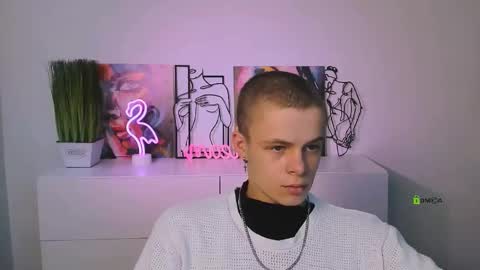 Snapshot of veldi_to chatting on 12/05/25, 10:46 veldi_to online show from 12/05/25, 10:46