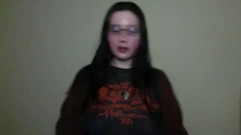 Snapshot of velira_ chatting on 11/20/25, 04:23 velira_ online show from 11/20/25, 04:23