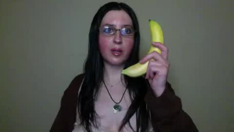 Snapshot of velira_ chatting on 11/30/25, 04:27 velira_ online show from 11/30/25, 04:27