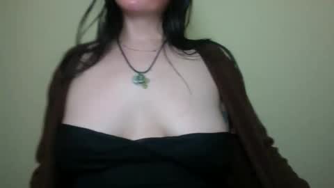 Snapshot of velira_ chatting on 01/15/26, 07:02 velira_ online show from 01/15/26, 07:02