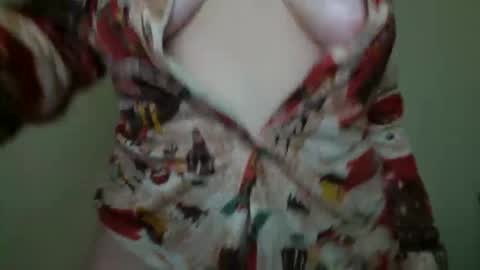 Snapshot of velira_ chatting on 03/26/26, 03:45 velira_ online show from 03/26/26, 03:45