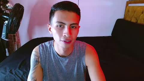 velk_hot1 online show from 04/25/26, 02:47