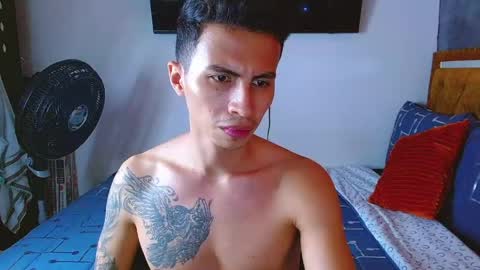 velk_hot1 online show from 04/30/26, 08:57