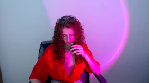 vellahott online show from 06/14/26, 12:29