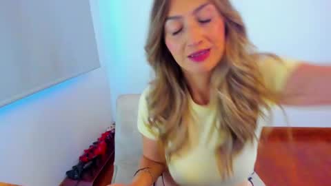 Sara online show from 06/27/26, 10:59