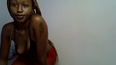 Snapshot of velvet_caramel chatting on 03/10/26, 11:10 juicy pussy online show from 03/10/26, 11:10