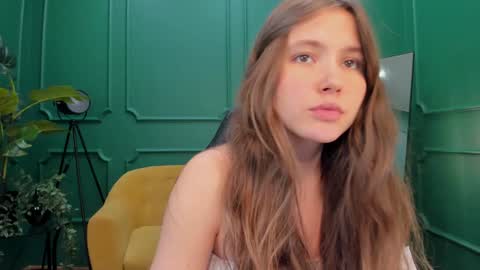 Snapshot of velvet_cherry chatting on 01/23/25, 04:48 velvet_cherry online show from 01/23/25, 04:48