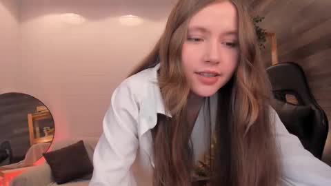 Snapshot of velvet_cherry chatting on 09/30/25, 03:28 velvet_cherry online show from 09/30/25, 03:28