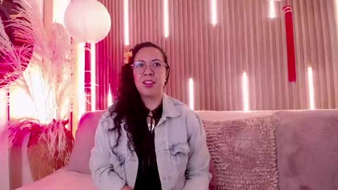 Emma Curly online show from 05/24/26, 12:10