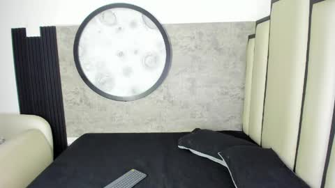 Stefany Y Diego online show from 04/27/26, 11:41