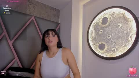 Stefany Y Diego online show from 05/26/26, 11:50
