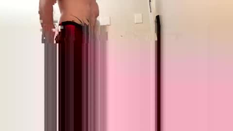 Snapshot of velvet_edge_xxx chatting on 12/17/25, 04:40 Dom Miguel online show from 12/17/25, 04:40