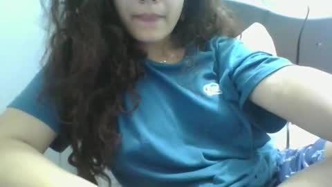 Snapshot of velvet_moon_v chatting on 04/15/26, 04:52 velvet_moon_v online show from 04/15/26, 04:52
