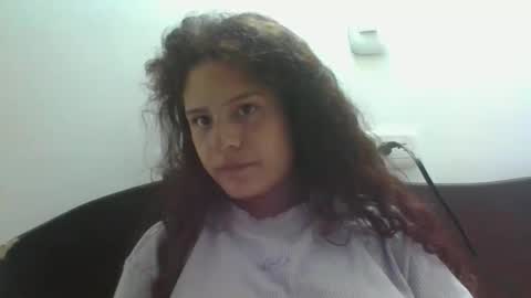 Snapshot of velvet_moon_v chatting on 04/28/26, 03:44 velvet_moon_v online show from 04/28/26, 03:44
