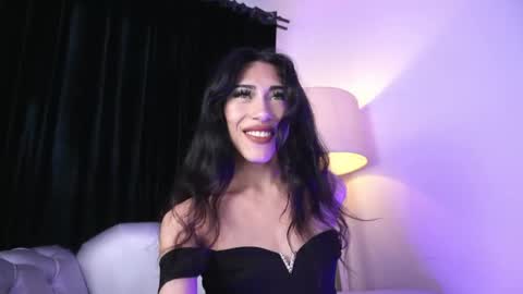 Velvet  online show from 04/22/26, 08:10