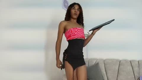 Snapshot of velvet_sex23 chatting on 07/07/26, 08:07 velvet_sex23 online show from 07/07/26, 08:07