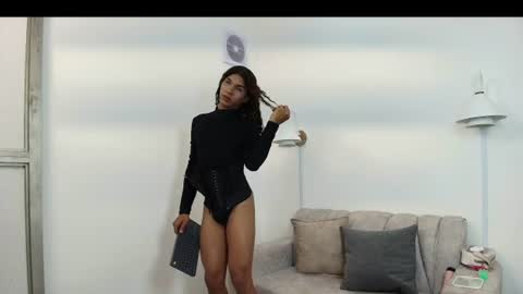 Snapshot of velvet_sex23 chatting on 07/16/26, 04:18 velvet_sex23 online show from 07/16/26, 04:18