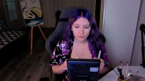 Snapshot of velvet_siren chatting on 08/06/26, 08:49 Violet online show from 08/06/26, 08:49