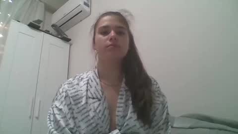 velveted_ivy online show from 11/12/25, 10:48