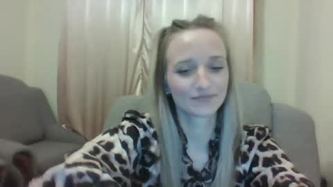 Snapshot of velvetintuition chatting on 05/20/26, 07:31 velvetintuition online show from 05/20/26, 07:31