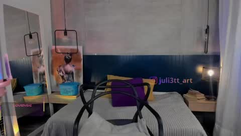 velvettease_ online show from 06/05/26, 01:17