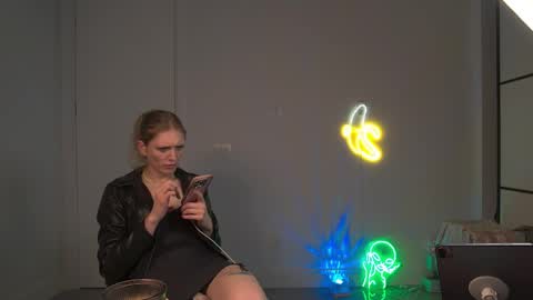Snapshot of velvettgirl chatting on 04/10/26, 08:41 VelvetTGirl online show from 04/10/26, 08:41