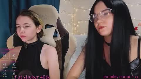 Snapshot of velvetvalkyries chatting on 11/01/25, 03:58 CLEOshort hair TIna long hair online show from 11/01/25, 03:58