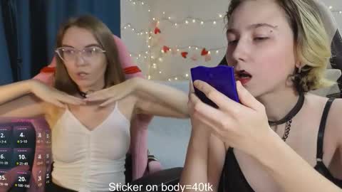 Snapshot of velvetvalkyries chatting on 11/16/25, 04:34 CLEOshort hair TIna long hair online show from 11/16/25, 04:34