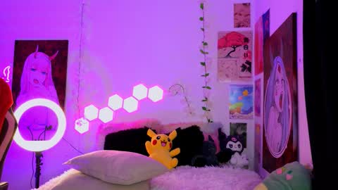 Snapshot of velvetvibes_ chatting on 01/11/26, 05:23 velvetvibes_ online show from 01/11/26, 05:23