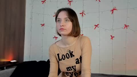VelvetVine online show from 06/24/26, 07:51