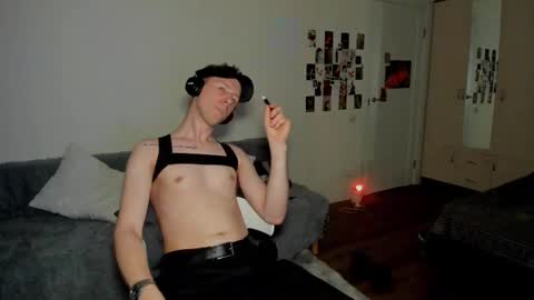 Snapshot of vence_dor chatting on 03/16/26, 09:30 Vence online show from 03/16/26, 09:30