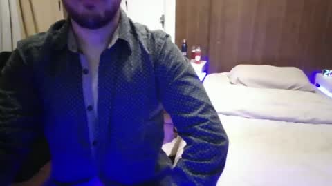 Snapshot of venezuelan420 chatting on 01/08/25, 01:42 venezuelan420 online show from 01/08/25, 01:42