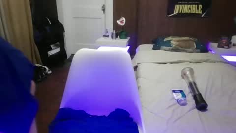 Snapshot of venezuelan420 chatting on 03/25/26, 03:45 venezuelan420 online show from 03/25/26, 03:45