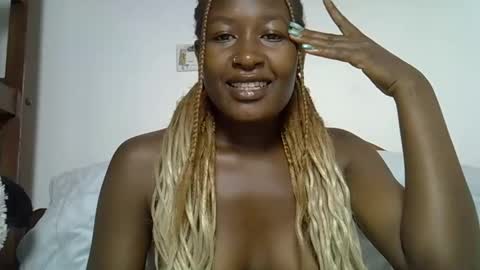 Snapshot of venom_kisses5050 chatting on 02/16/26, 12:01 venom_kisses5050 online show from 02/16/26, 12:01